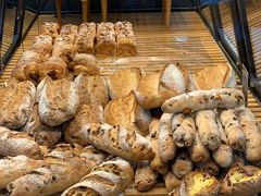 -Dough&Joe团憩(瑞虹天地月亮湾店)