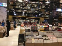 -诚品(信义店)