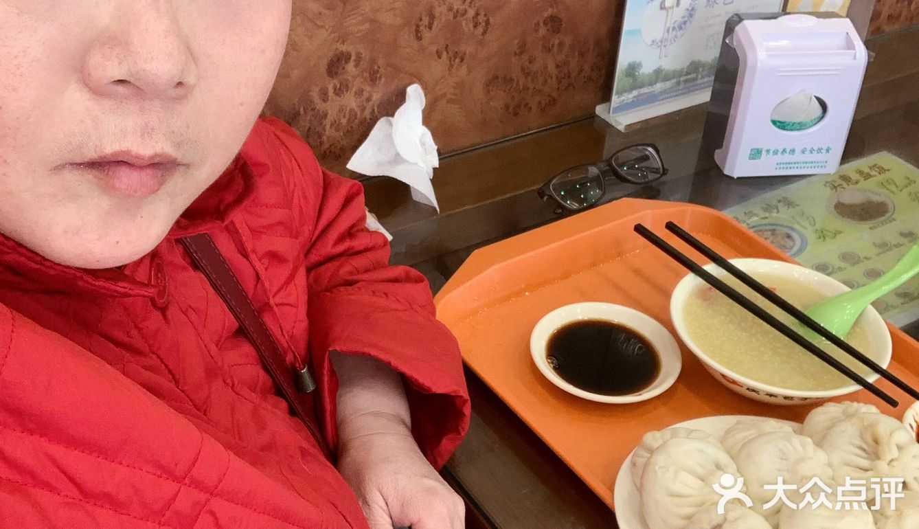 在太仆寺街吃庆丰包子