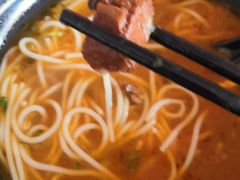 -花溪巷牛肉粉(泉城路店)