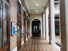 -香港大学