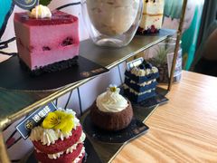 豪华甜品台-ZING COFFEE 镜咖啡