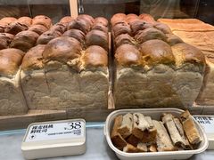 -HOT CRUSH趁热集合·现烤面包(环球港店)