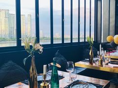 靠窗位-AZUL by FUEL蓝色·法式酒馆(琶醍店)