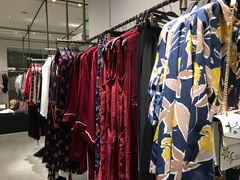 -URBAN REVIVO(欢乐海岸购物中心店)