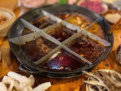 -岗上渣渣老火锅(两路口店)