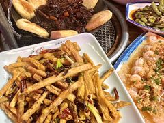 -霄汉牛三鲜湖北砂锅菜(万松园2店)