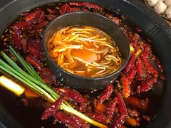 -黄潇洒老火锅(九眼桥宏济巷店)