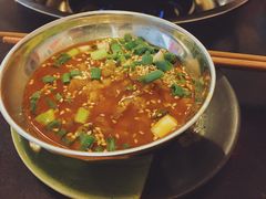 -鸿顺老铁锅美蛙鱼府(解放碑店)
