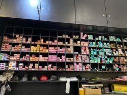 -HAIR CORNER
