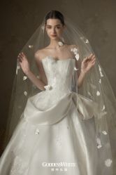 点击看大图 -GODDESS WHITE婚纱礼服(鹏城动力大厦店)