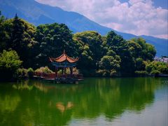 -三塔倒影公园