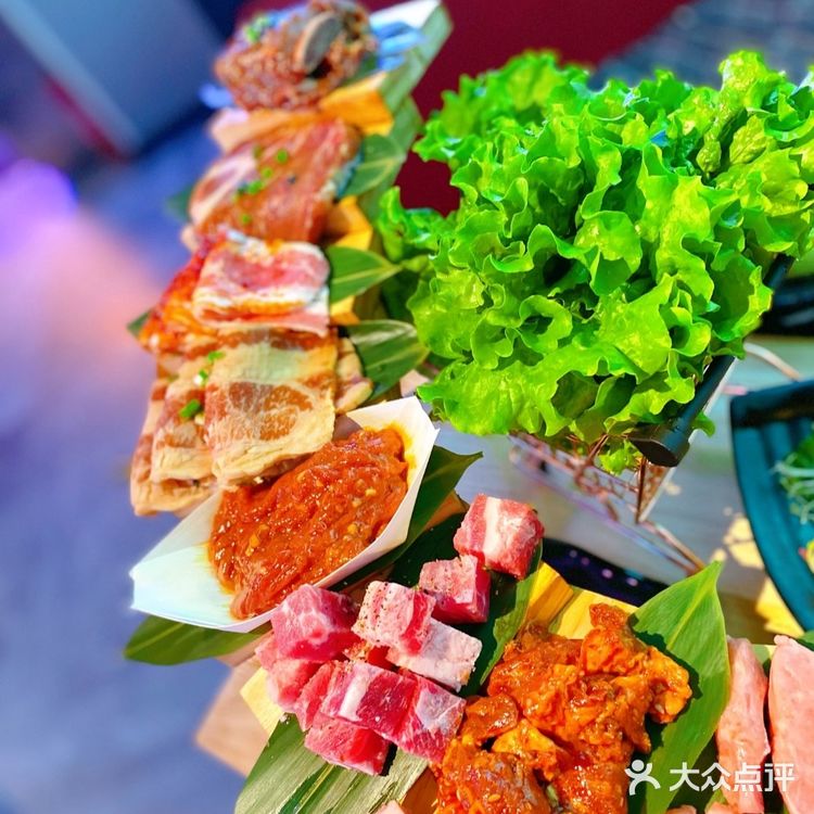 有点儿韩国🇰🇷烤肉🥩的味道[调皮]