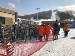 -庙香山滑雪场