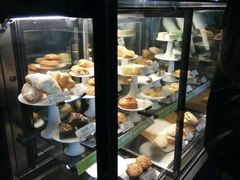 面包甜点陈列柜-星巴克臻选(沈阳万象城店)