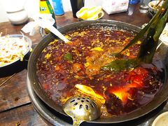-四小区火锅·巷子里的重庆火锅(花照壁店)
