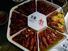 -龙巢盱眙龙虾·牛蛙·烧烤宵夜(八卦岭店)