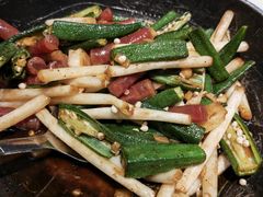 -黄泥岗·地道湖北菜(奥特莱斯店)