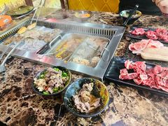 -牛里牛气· 榴莲海鲜鲜牛肉自助火锅·烤肉(横岗店)
