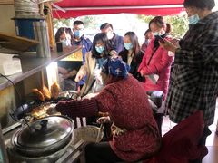 -半月镰胡姐脆皮萝卜饺子