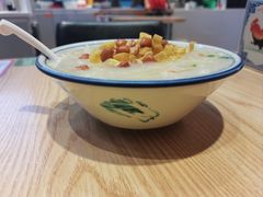 荔湾艇仔粥-荔银肠粉·非遗手藝(夫子庙店)