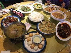 -靠山屯东北农家菜(八龙桥雅苑店)