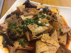 -八一路好吃街(雨田商务大厦店)