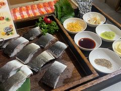 -围炉肉舍丹东海鲜烤肉·烤活鳗(步行街店)