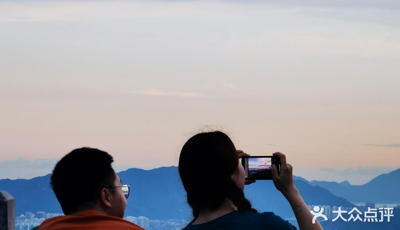 中秋赏月指南｜塘朗山夕阳·晚霞·红月؏؏☝ᖗ乛◡乛ᖘ☝