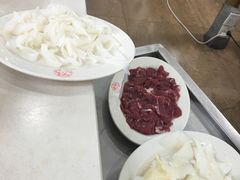 -粤潮牛肉火锅店(江南大道店)