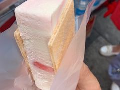 -詹爷爷乌节路街头冰淇淋