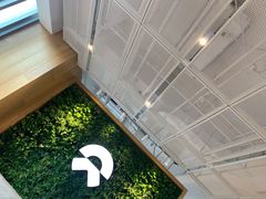 -蔚来中心(北京中关村店)