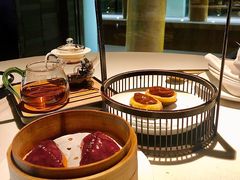 一口鲍鱼酥-三号黄浦会Canton Table