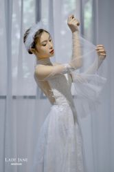 -Lady  Jane高端婚纱礼服馆