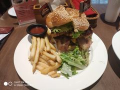 经典BBQ牛肉汉堡-拉亚汉堡经典餐厅(商城路店)