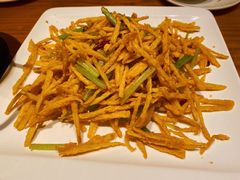 -莲餐厅·湖北菜·潜江小龙虾店(愚园路店)