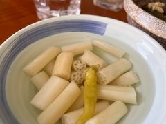 -莲餐厅·湖北菜·潜江小龙虾店(愚园路店)