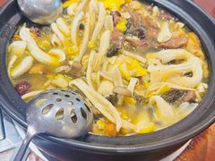 -菌之家·专业纯野生菌火锅·特色炒菌