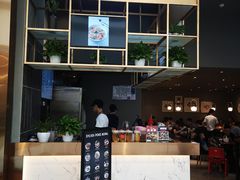 -POKEE VIA&Brunch·维娅(重庆来福士店)