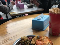 -螺满地螺丝粉
