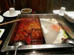 -百年川椒重庆老火锅(光谷店)