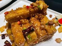 -铜锣湾·有麝自然香(渝北财富中心店)