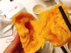 流沙猪仔包-天瑞轩·粤菜餐厅