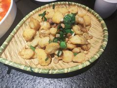 -万重锦·人文川菜馆(骡马市店)