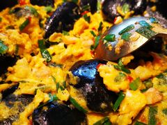 野韭菜石烹蛋-佬麻雀·剁椒鱼头(京基KK One店)