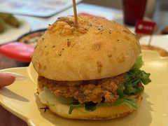 -必胜客(联投东方店)