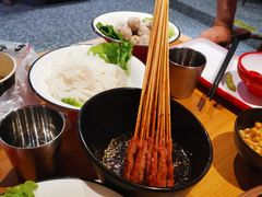 -虾弄弄海派小龙虾·牛羊蝎子火锅