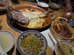 -洱火云南酸菜牛肉火锅(石景山当代商城店)