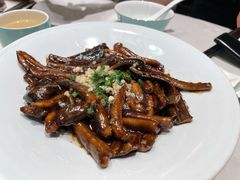 响油鳝丝-蝶园·装修中(BFC外滩金融中心店)