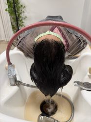 -岳灵生发养发馆